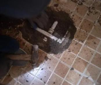 广宁卫生间漏水维修公司为您分享下卫生间渗水如何处理及注意事项